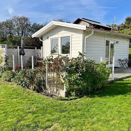 Gaesthus Vid Hav Och Strand Åsa Exterior foto